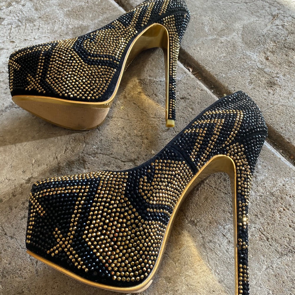 High heels from Alba